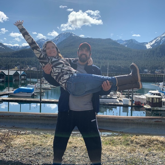 Meet your Posher, Tanya - Picture 1 of 5